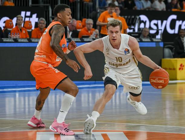 时刻的破门 时刻的破门