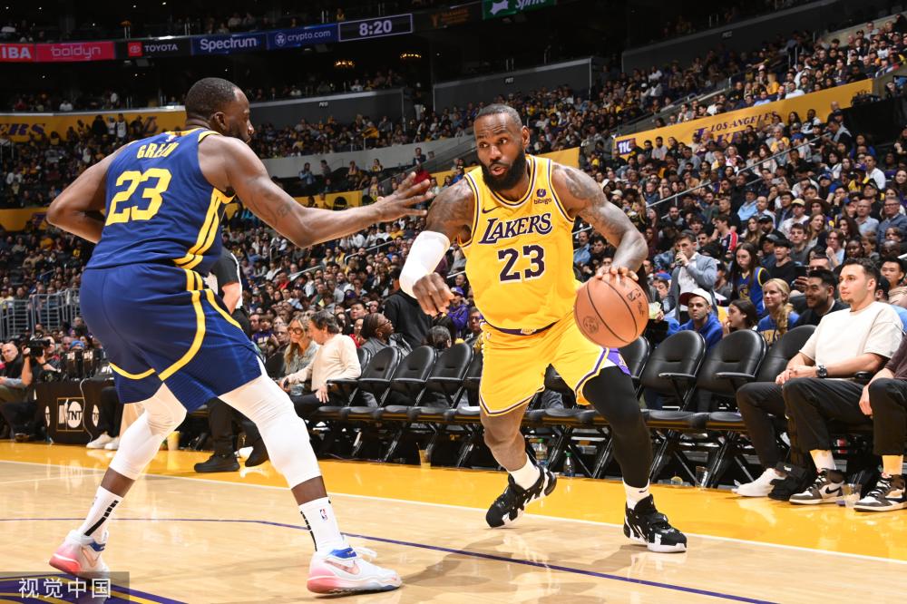 曼城防守稳 曼城防守稳