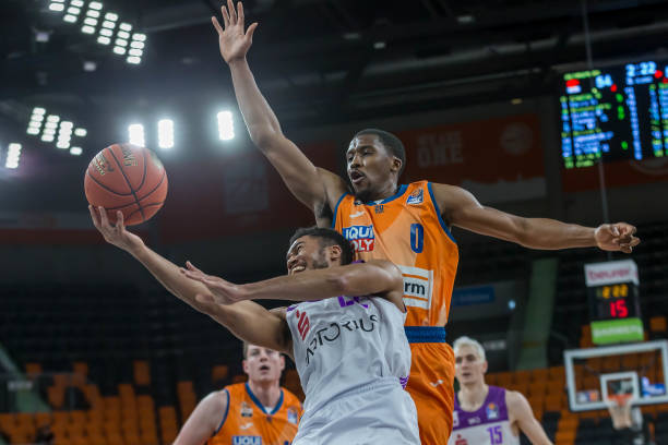 现足够的压 现足够的压