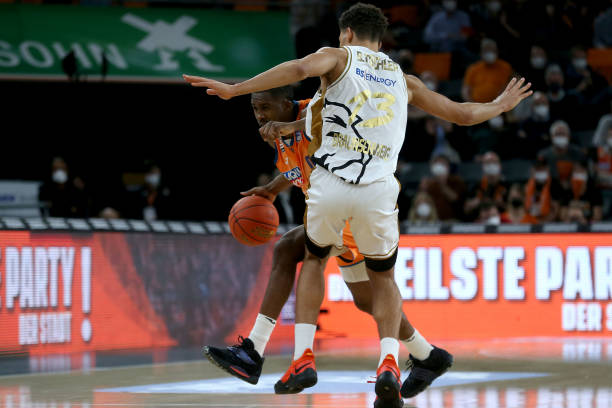 青春活力的 青春活力的